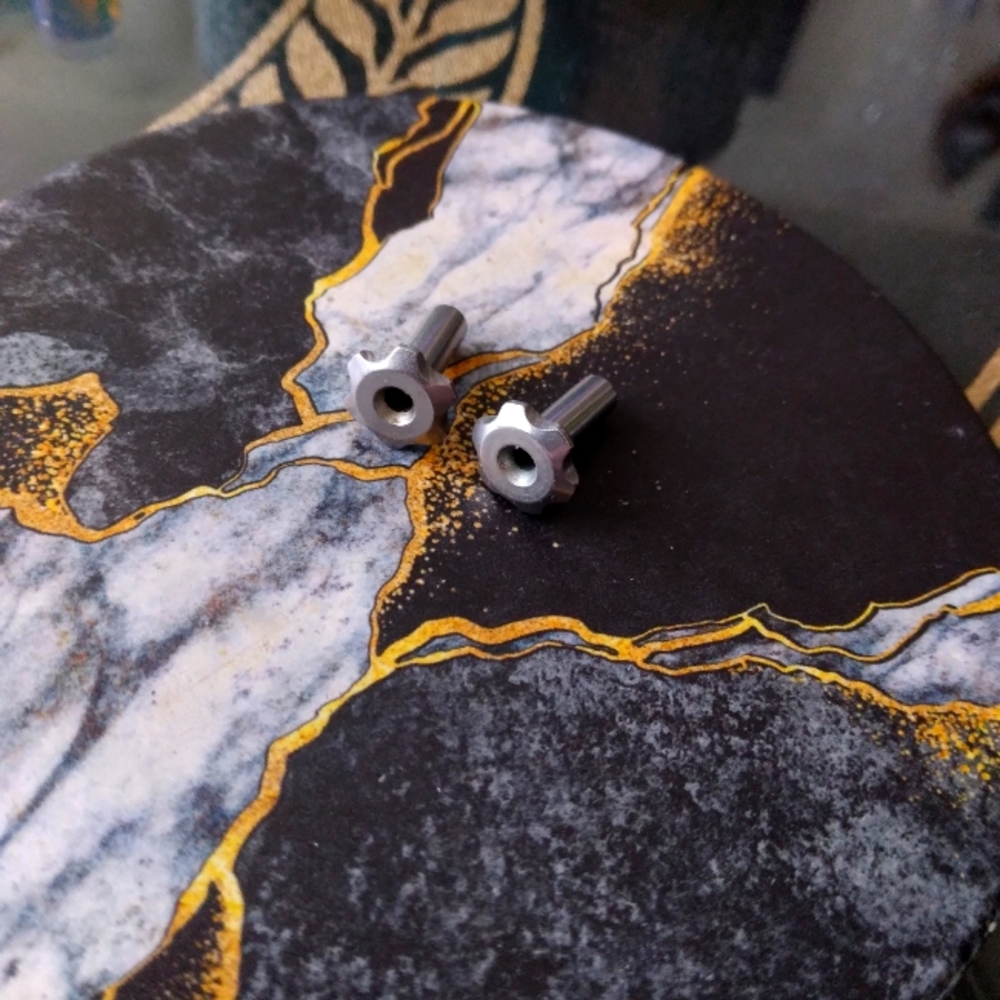 Pair Gear Shape Steel Tunnels 6g